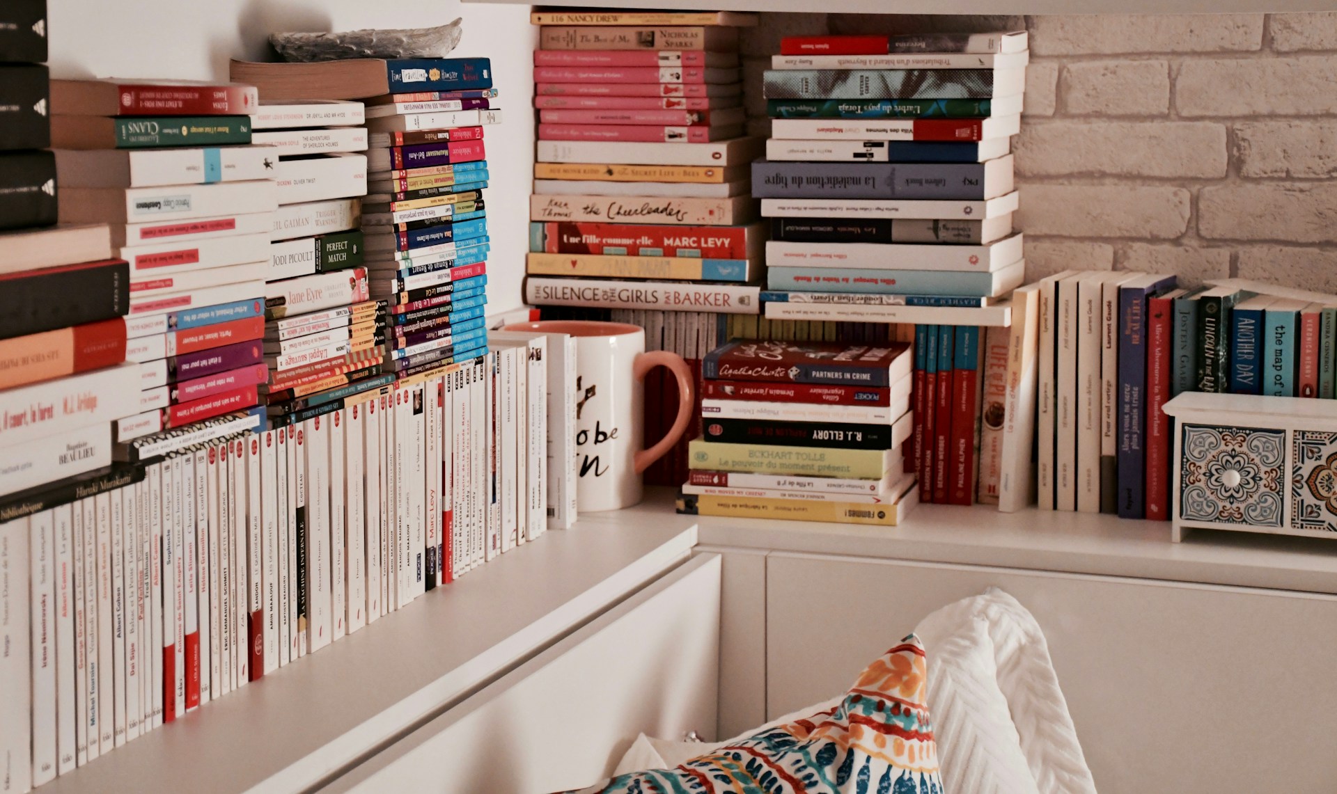 books on bookshelves