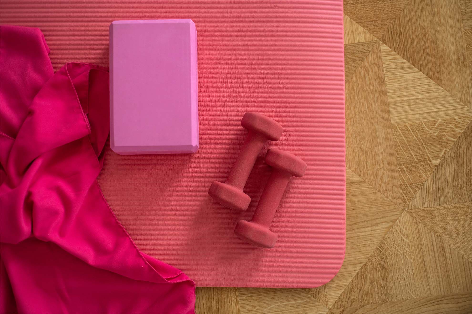 yoga mat and weights